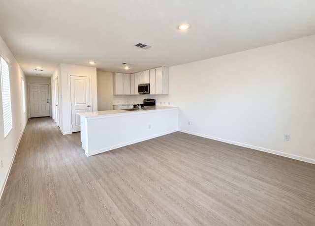 6609  Dali Bnd, San Antonio, TX 78263 — photo 4
