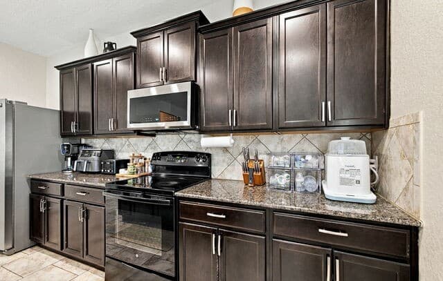 9814  Marbach Bnd, San Antonio, TX 78245 — photo 10