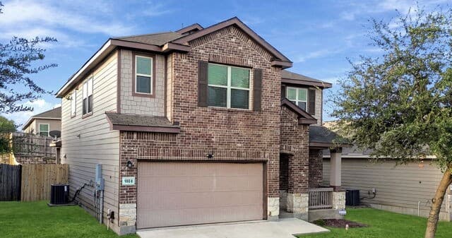 9814  Marbach Bnd, San Antonio, TX 78245 — photo 2
