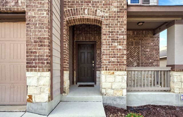 9814  Marbach Bnd, San Antonio, TX 78245 — photo 4