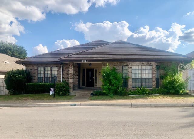 5934  Windy Cove