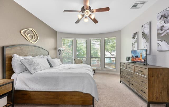8810  Woodland Bnd, San Antonio, TX 78255 — photo 14