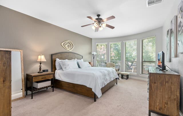 8810  Woodland Bnd, San Antonio, TX 78255 — photo 16