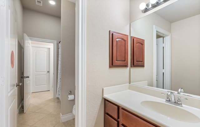 8810  Woodland Bnd, San Antonio, TX 78255 — photo 22
