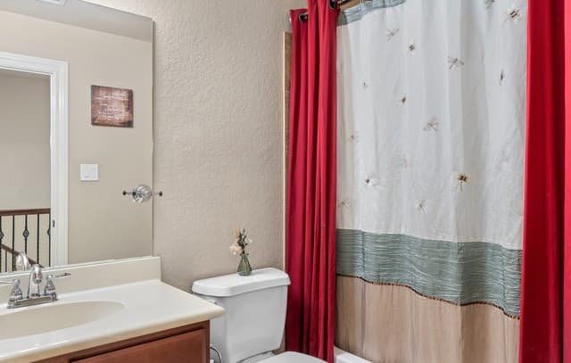 8810  Woodland Bnd, San Antonio, TX 78255 — photo 23