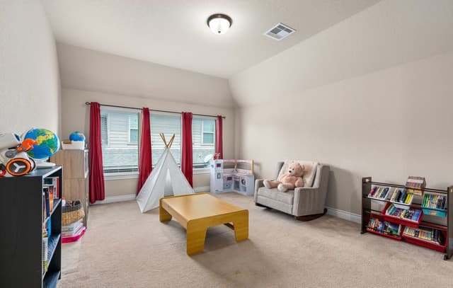 8810  Woodland Bnd, San Antonio, TX 78255 — photo 24