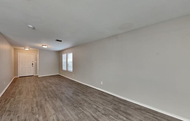 9926  Amber Breeze, San Antonio, TX 78245 — photo 2