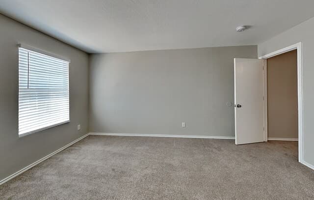 9926  Amber Breeze, San Antonio, TX 78245 — photo 4