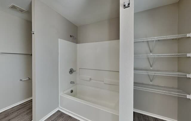 9926  Amber Breeze, San Antonio, TX 78245 — photo 7