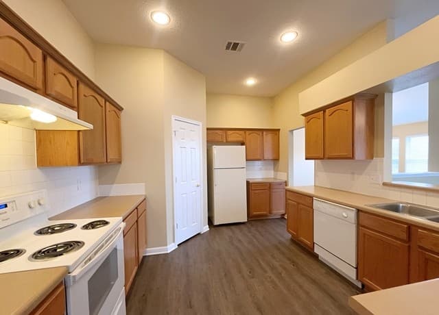 4803  Orchid Star, San Antonio, TX 78218 — photo 22