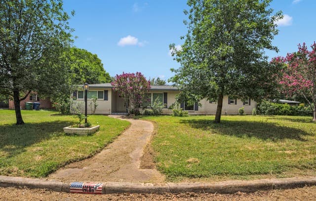 606  Wyndale