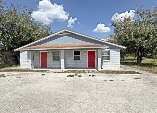 305 Haeckerville Rd