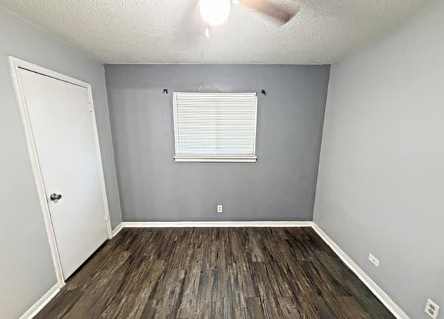 305  Haeckerville Rd, Cibolo, TX 78108 — photo 9