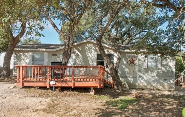 1247  Skylark Dr