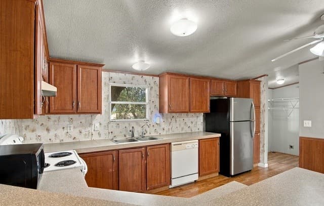 1247  Skylark Dr, Canyon Lake, TX 78133 — photo 10