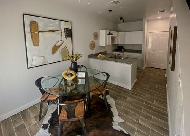 143  Lucas St Unit 205, San Antonio, TX 78209 — photo 2