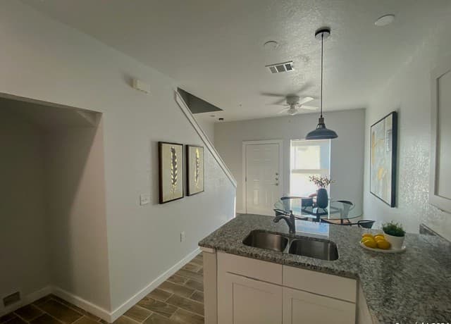 143  Lucas St Unit 205, San Antonio, TX 78209 — photo 4