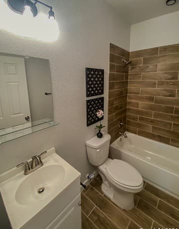 143  Lucas St Unit 205, San Antonio, TX 78209 — photo 9