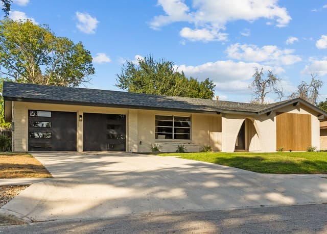 135 Granada Dr
