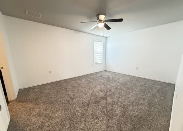 723  Pelican Lndg, San Antonio, TX 78221 — photo 13