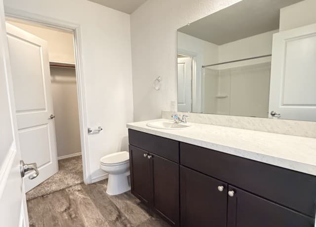 723  Pelican Lndg, San Antonio, TX 78221 — photo 14