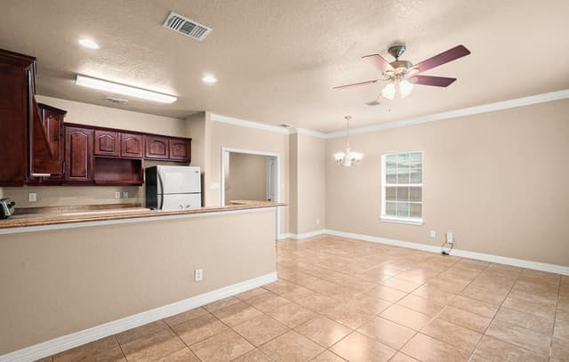 2910  Owasso, San Antonio, TX 78211 — photo 7