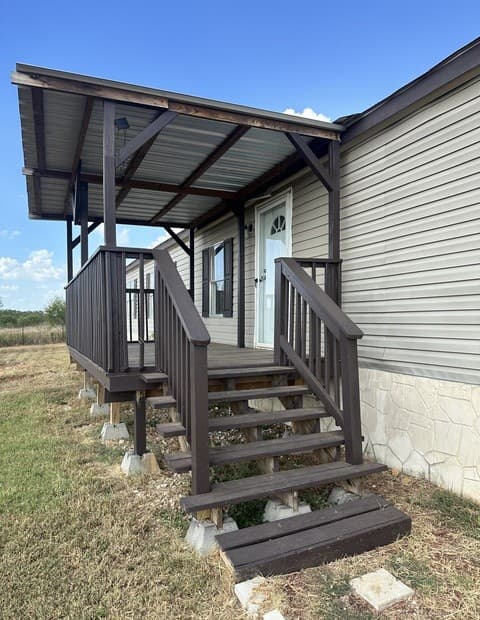 10161  Loop 106, Adkins, TX 78101 — photo 2
