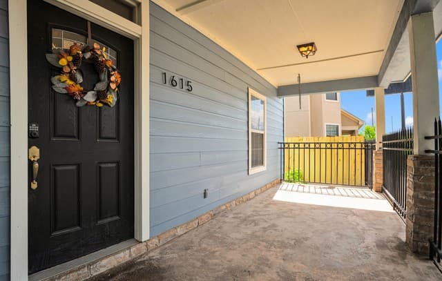 1615 W Commerce St, San Antonio, TX 78207 — photo 3