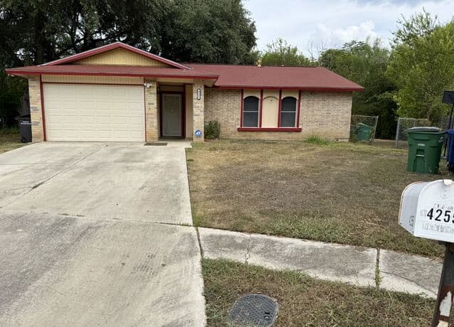 4255 Apple Tree Dr