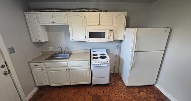 2614  Monterey St Unit 3