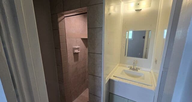 2614  Monterey St Unit 3, San Antonio, TX 78207 — photo 9