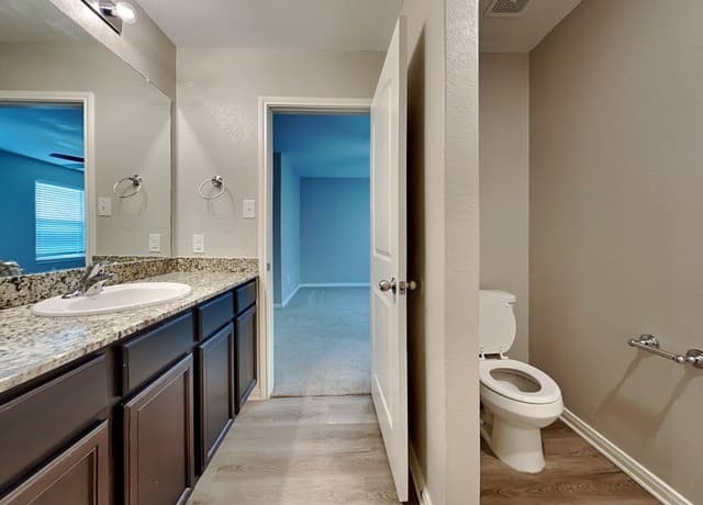2910  Lavender Mdw, San Antonio, TX 78222 — photo 10