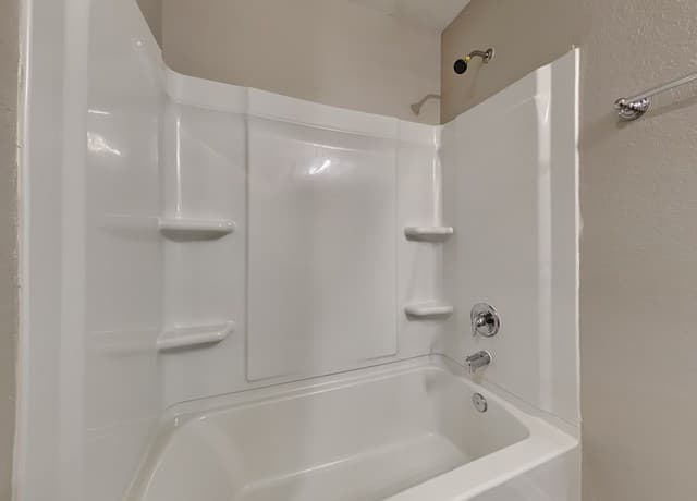 2910  Lavender Mdw, San Antonio, TX 78222 — photo 11
