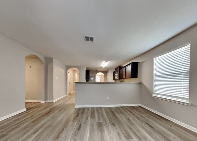 2910  Lavender Mdw, San Antonio, TX 78222 — photo 3