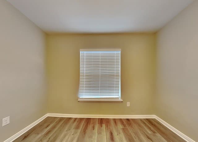 2910  Lavender Mdw, San Antonio, TX 78222 — photo 5