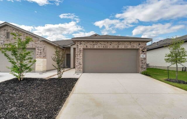 9318  Frio Landing