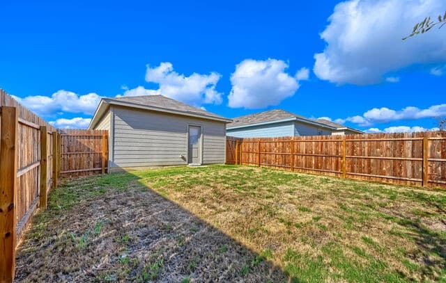 6840  Chert Chase, Elmendorf, TX 78112 — photo 17