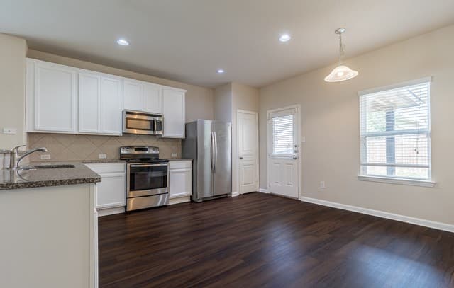 11403  Dodson Trl, San Antonio, TX 78245 — photo 12