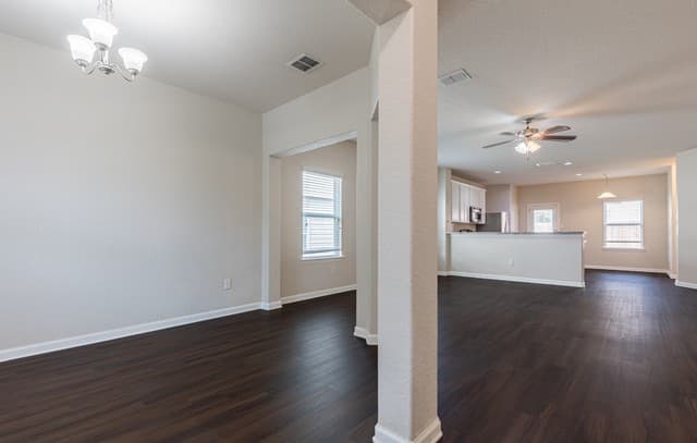 11403  Dodson Trl, San Antonio, TX 78245 — photo 5