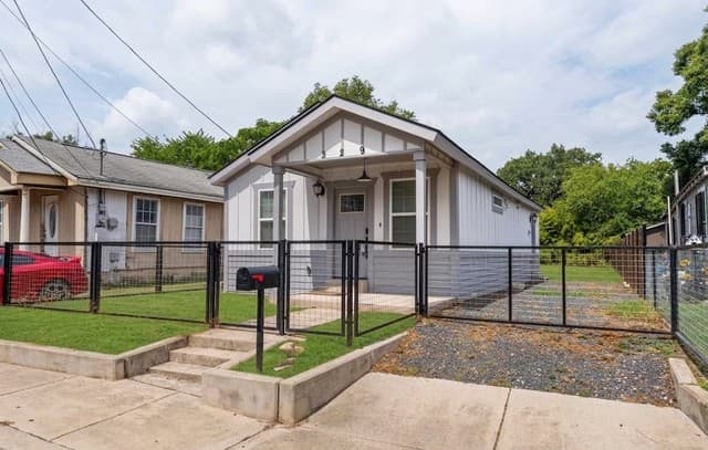 329  Saint Francis, San Antonio, TX 78204 — photo 2