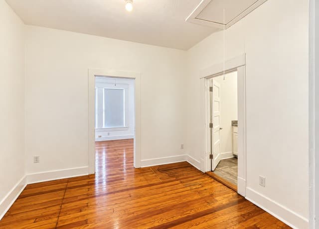 936 W Summit Ave, San Antonio, TX 78201 — photo 13