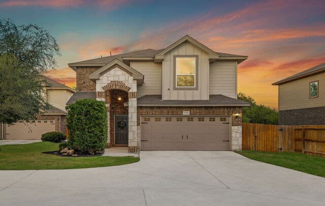 1310  Oriole Ct