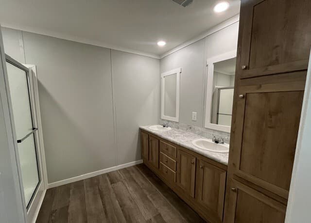 15934  Flores Crst, San Antonio, TX 78221 — photo 8
