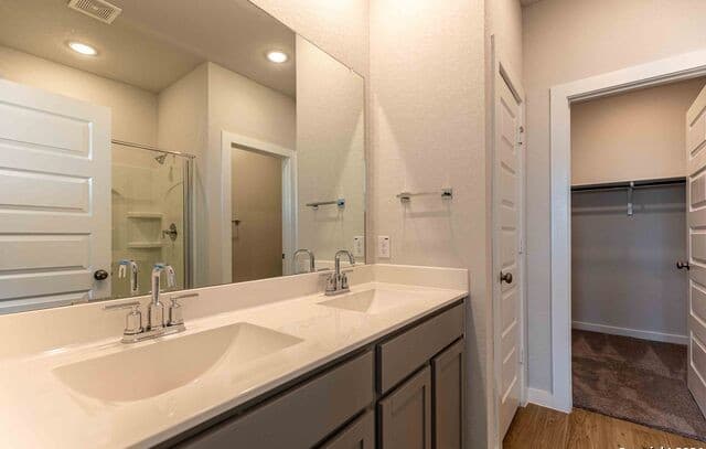5318  Tourmaline Loop, San Antonio, TX 78222 — photo 16