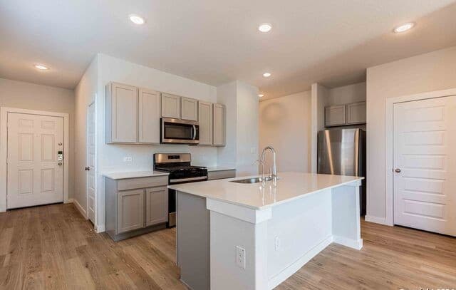 5318  Tourmaline Loop, San Antonio, TX 78222 — photo 5