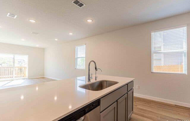 5318  Tourmaline Loop, San Antonio, TX 78222 — photo 9