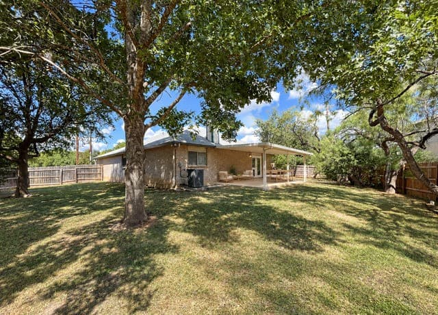 6426  Regency Lane, San Antonio, TX 78249 — photo 11