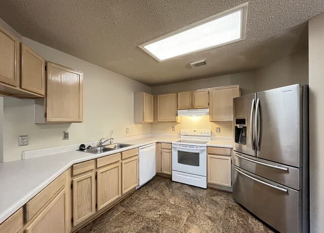 6426  Regency Lane, San Antonio, TX 78249 — photo 18