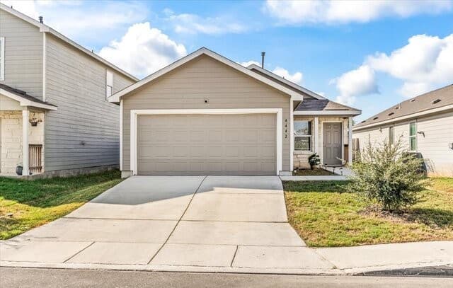 4442  Martin Way