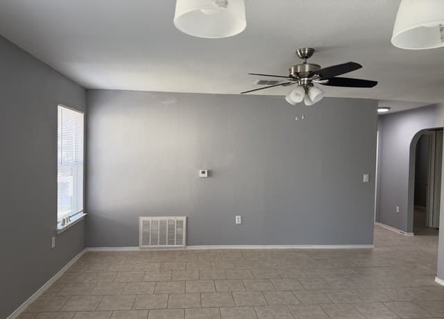 6711  Dragon Tooth, San Antonio, TX 78242 — photo 4